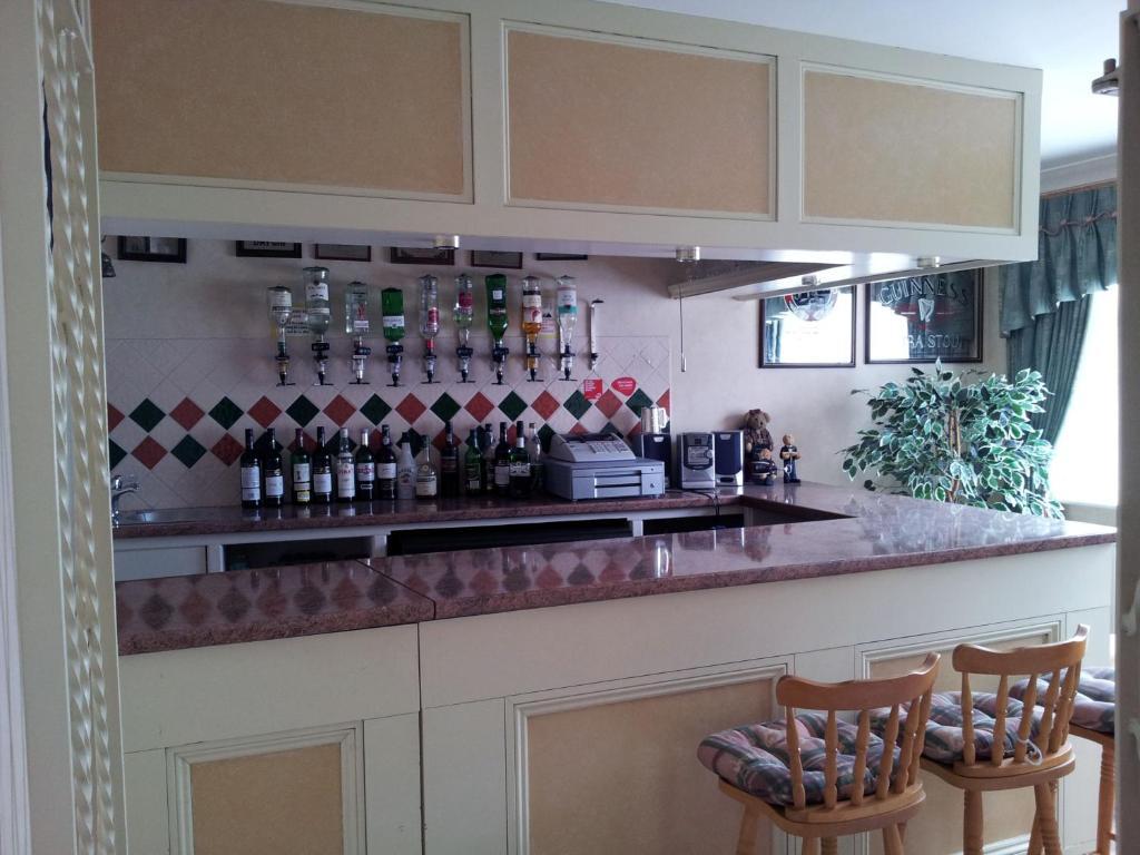 Roseglen Hotel Шанклин Екстериор снимка