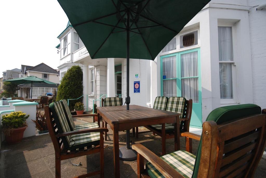 Roseglen Hotel Шанклин Екстериор снимка