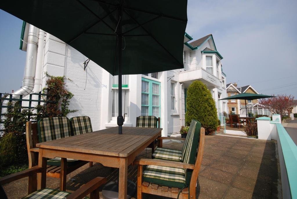 Roseglen Hotel Шанклин Екстериор снимка